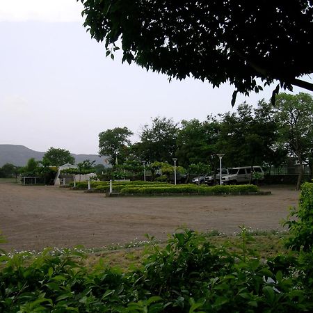 印度马哈拉施特拉邦奥兰加巴德草甸水疗度假村 外观 照片