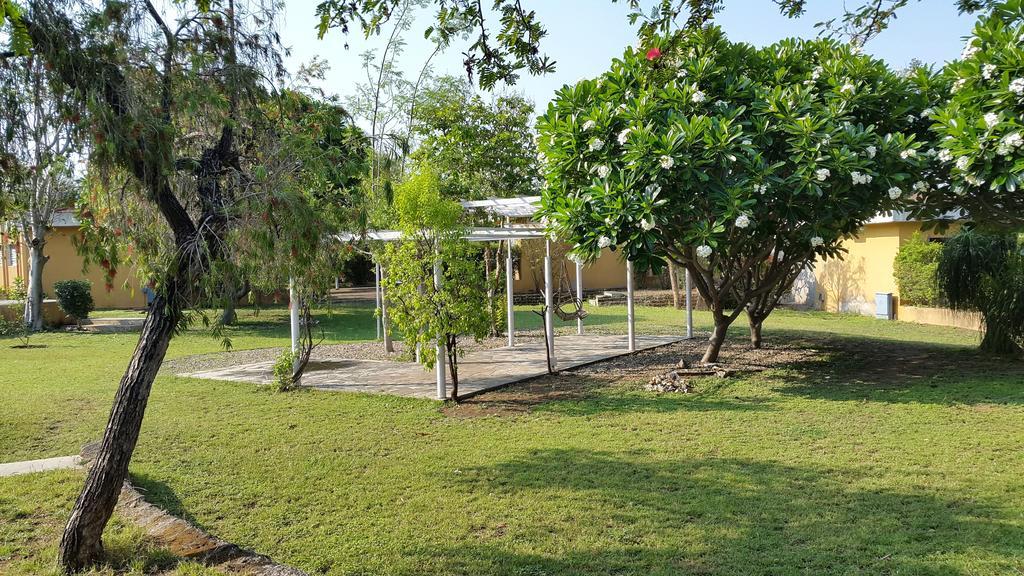 印度马哈拉施特拉邦奥兰加巴德草甸水疗度假村 外观 照片